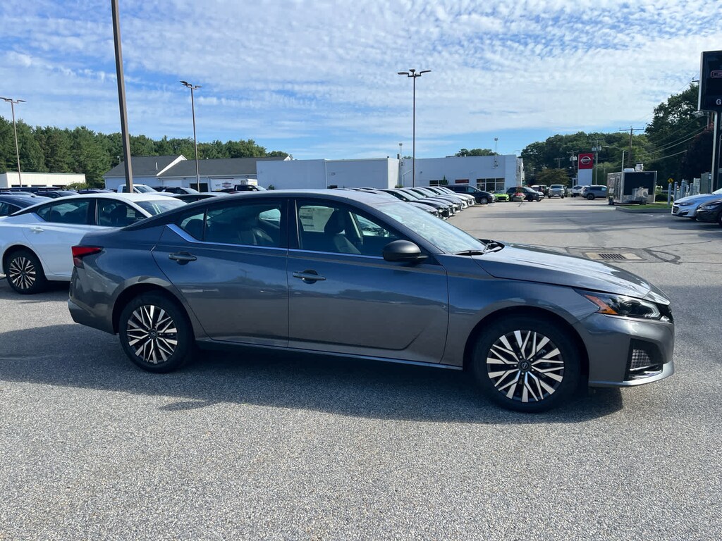 New 2026 Nissan Altima SV Sedan