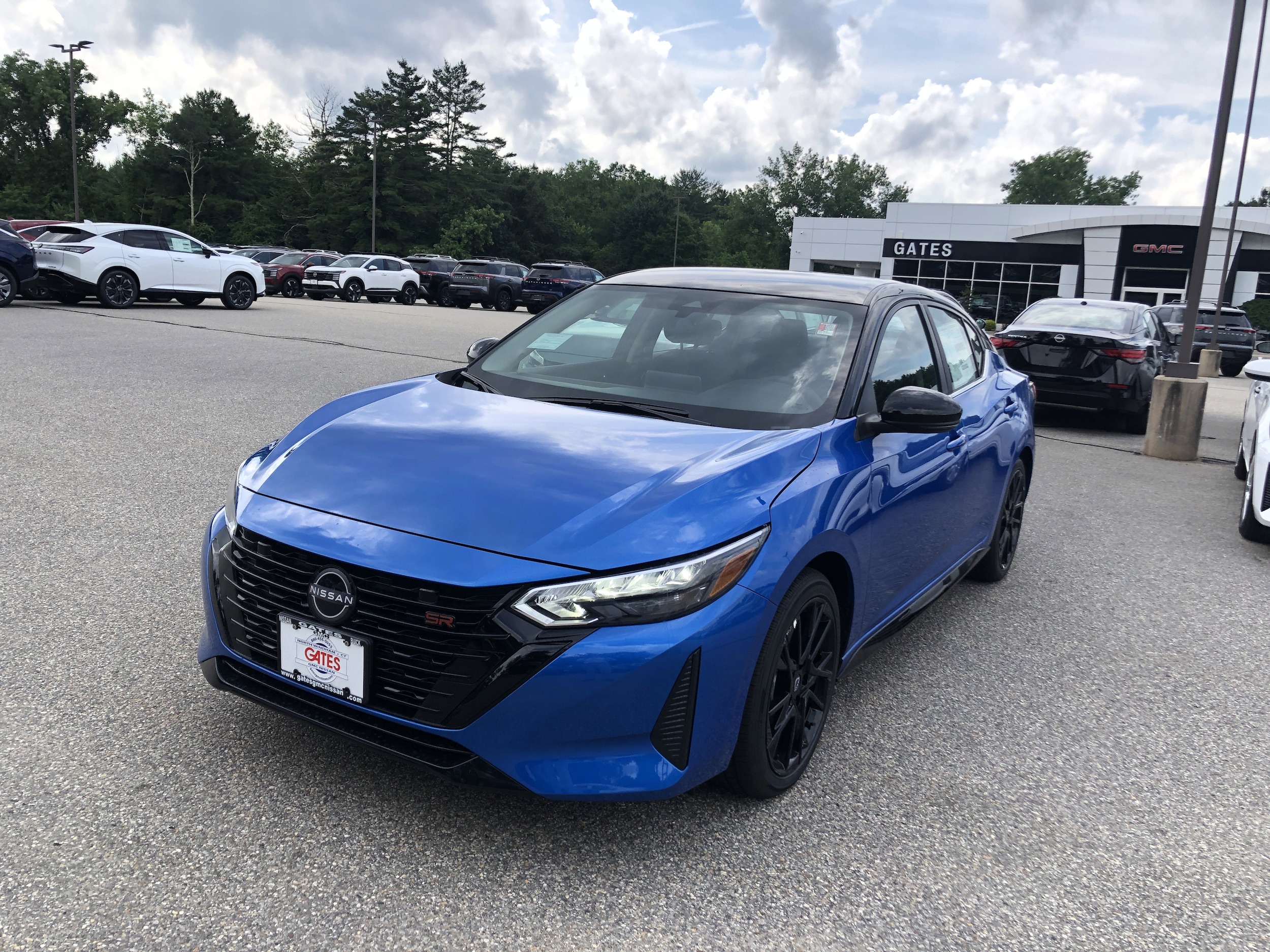 2025 Nissan Sentra SR - Photo 3