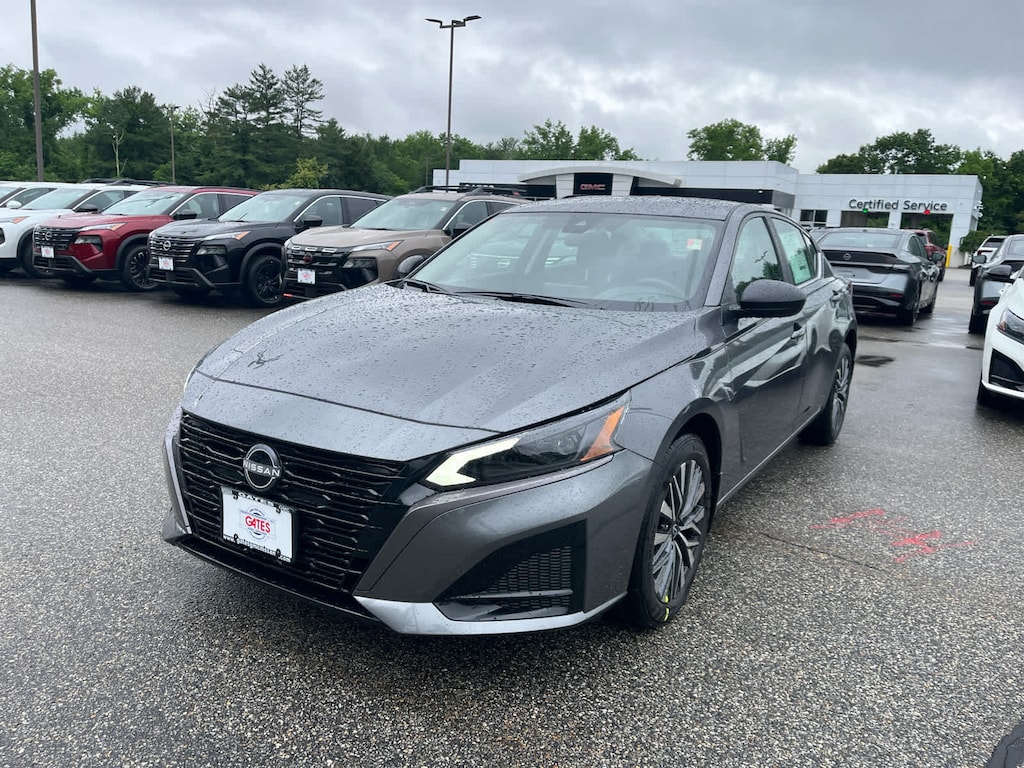 New 2026 Nissan Altima SV Sedan