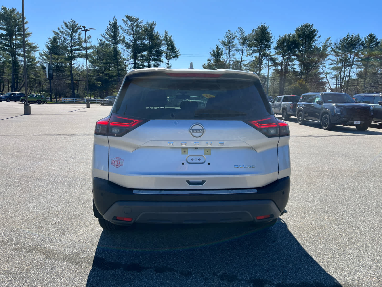 2023 Nissan Rogue SV photo 6