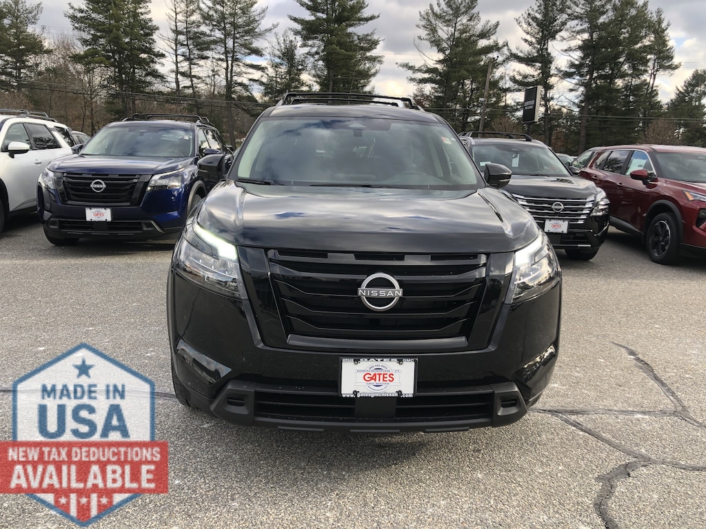 New 2025 Nissan Pathfinder SV SUV
