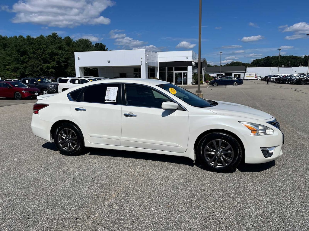 Used 2015 Nissan Altima 2.5 S Sedan