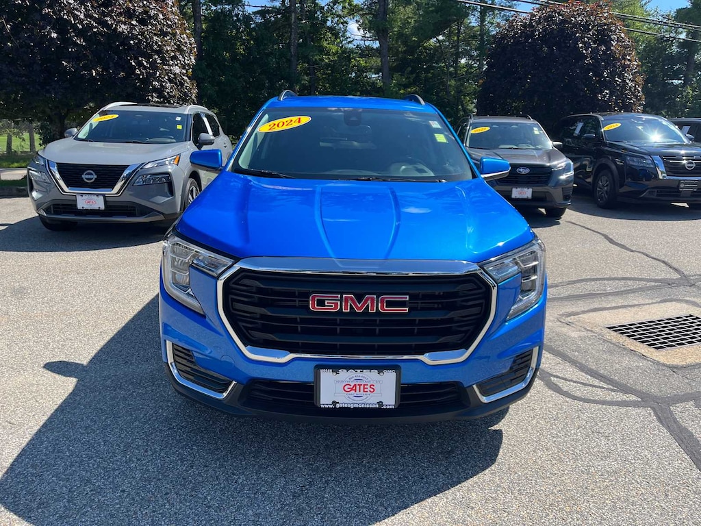 Used 2024 GMC Terrain SLE SUV