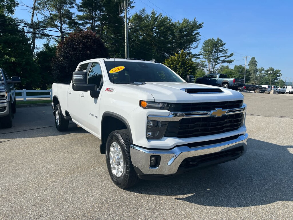Used 2024 Chevrolet Silverado 2500HD LT 4WD Crew Cab 159 Truck
