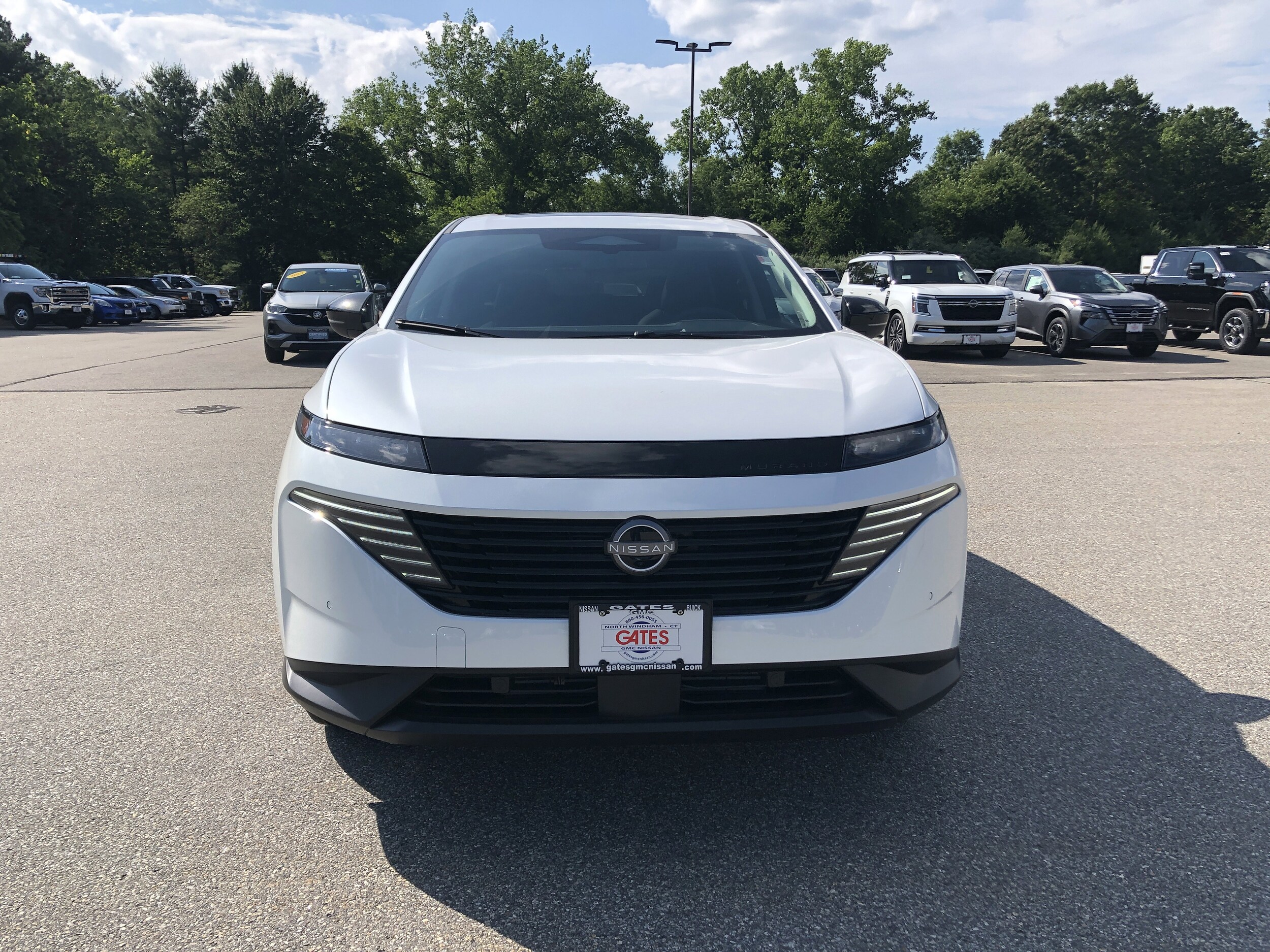 2025 Nissan Murano SL photo 2