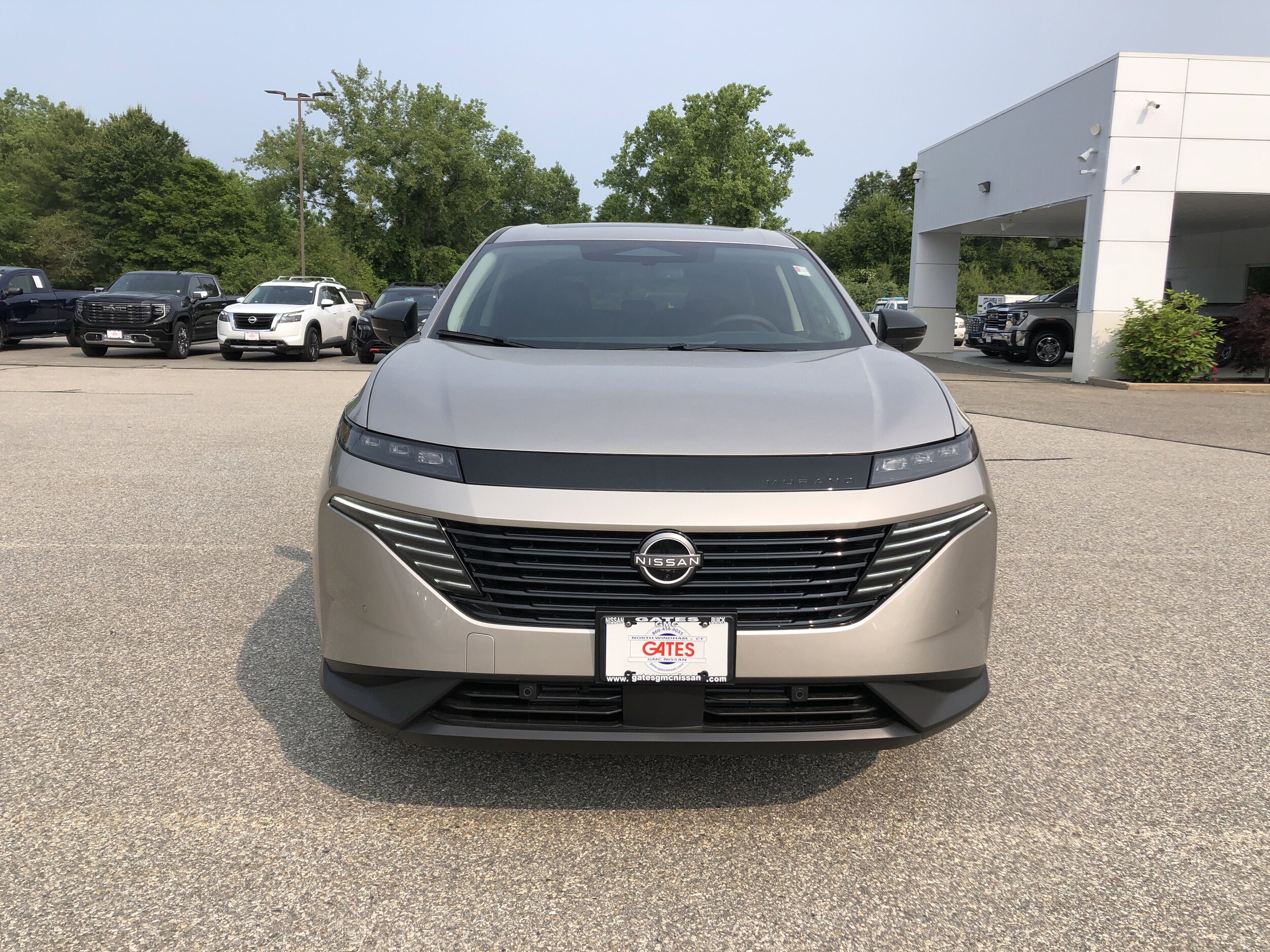 2025 Nissan Murano SL photo 2