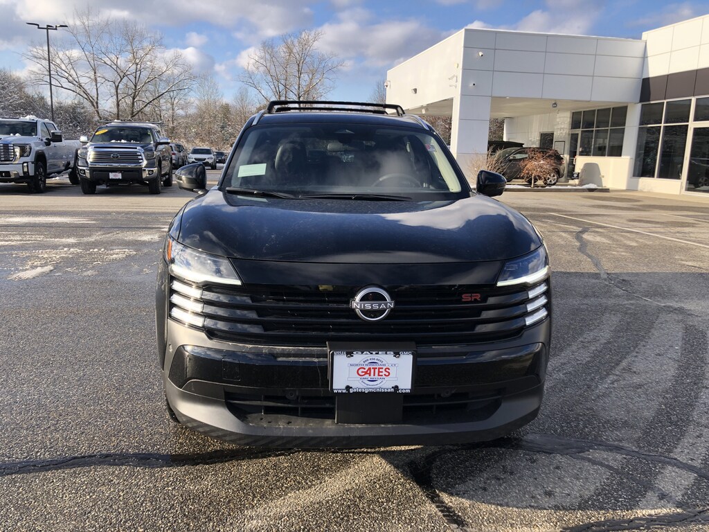 New 2026 Nissan Kicks SR SUV