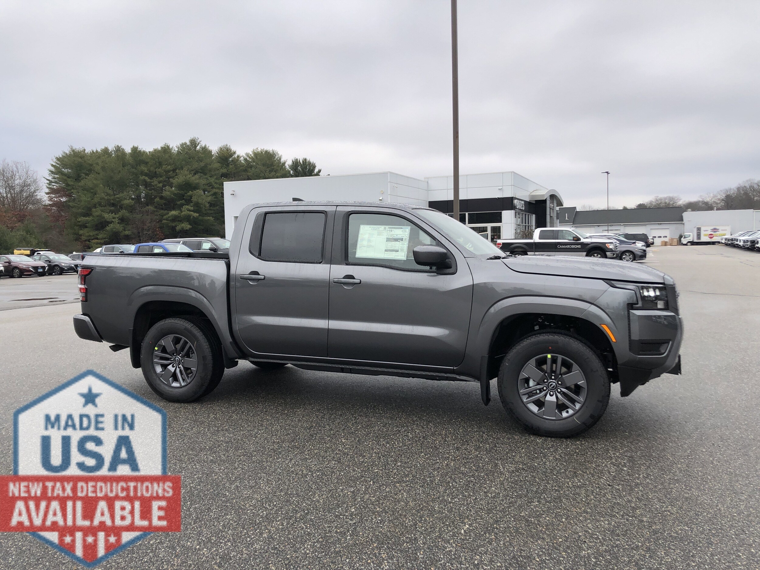 2026 Nissan Frontier SV photo 4