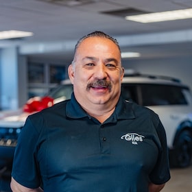 Staff member Dominic Anaya from ID_ef279e