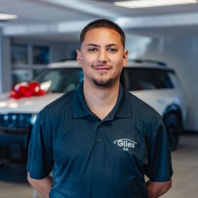 Staff member Jesus Danny Alejo from ID_26dc56