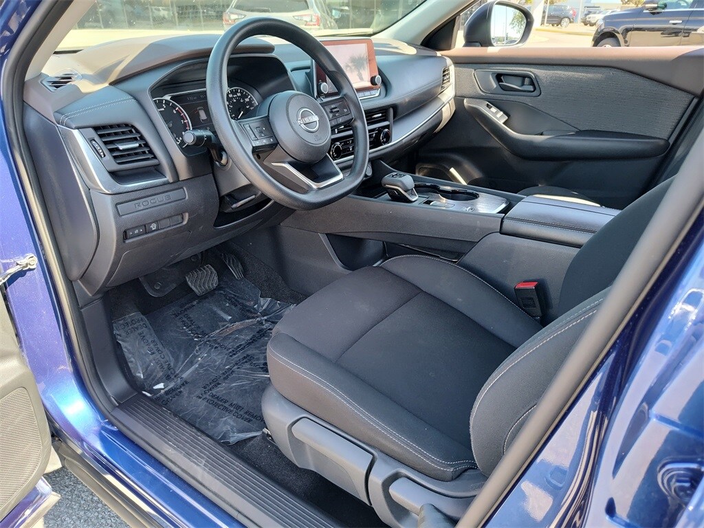2023 Nissan Rogue S photo 2