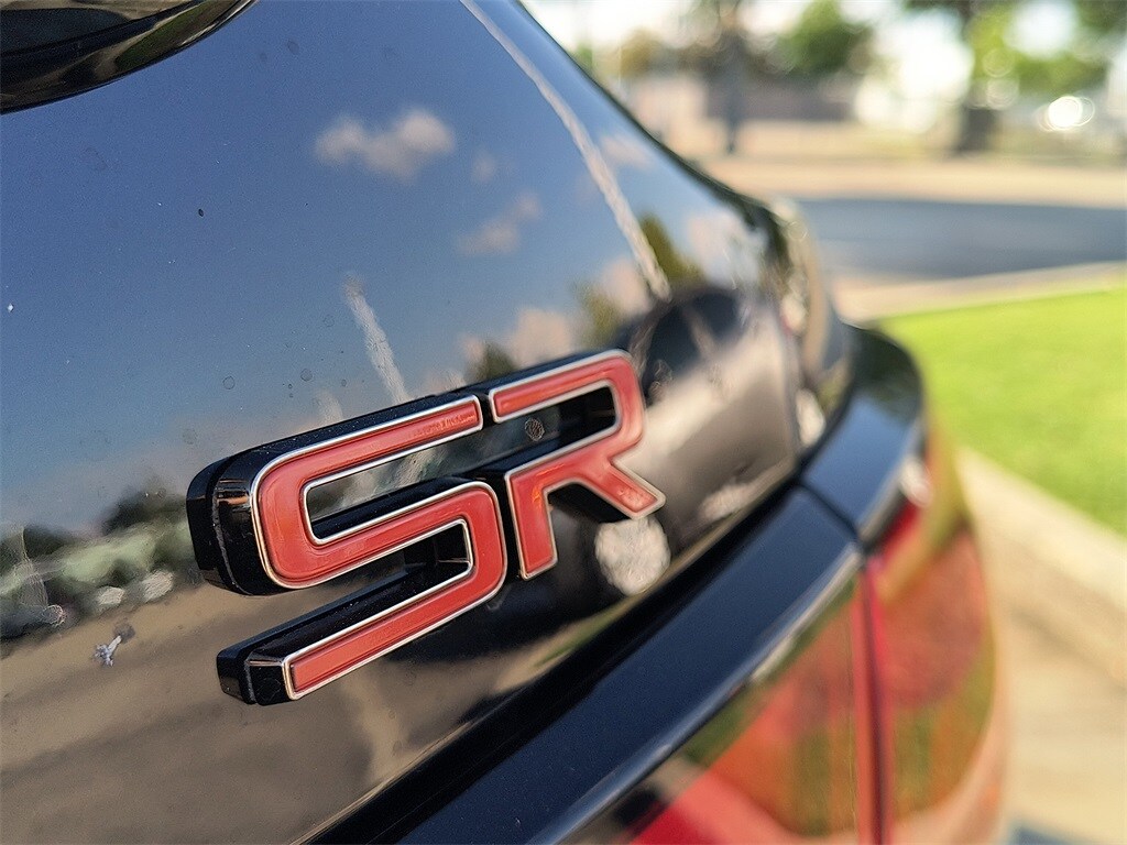2025 Nissan Sentra SR photo 4
