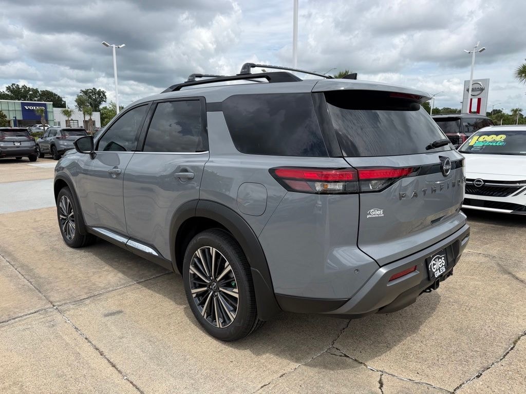 New 2026 Nissan Pathfinder Platinum SUV