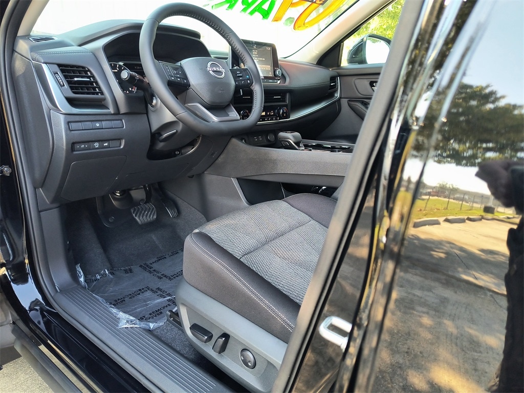 New 2026 Nissan Rogue SV SUV