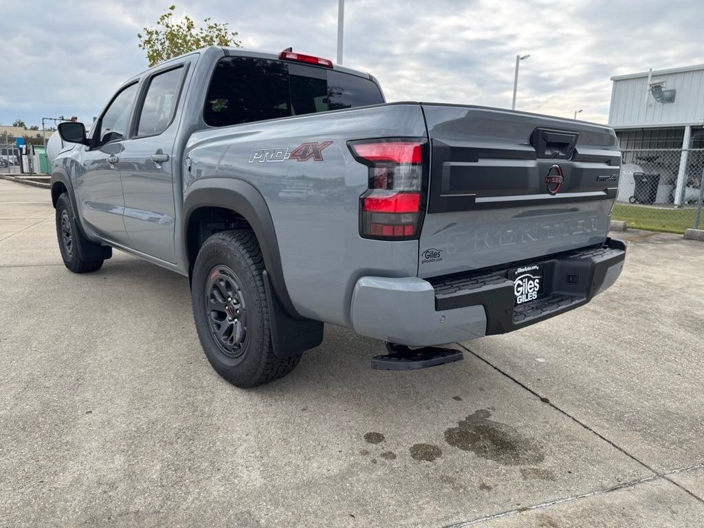 New 2025 Nissan Frontier PRO-4X Truck
