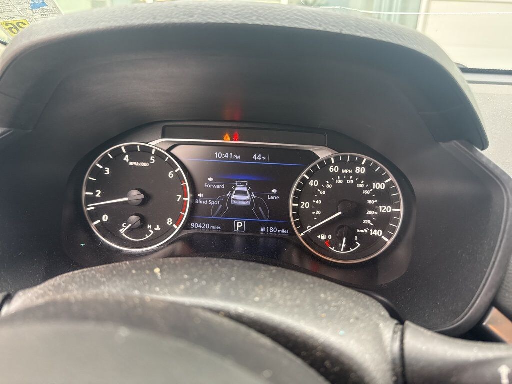 Used 2021 Nissan Altima 2.5 SV Sedan