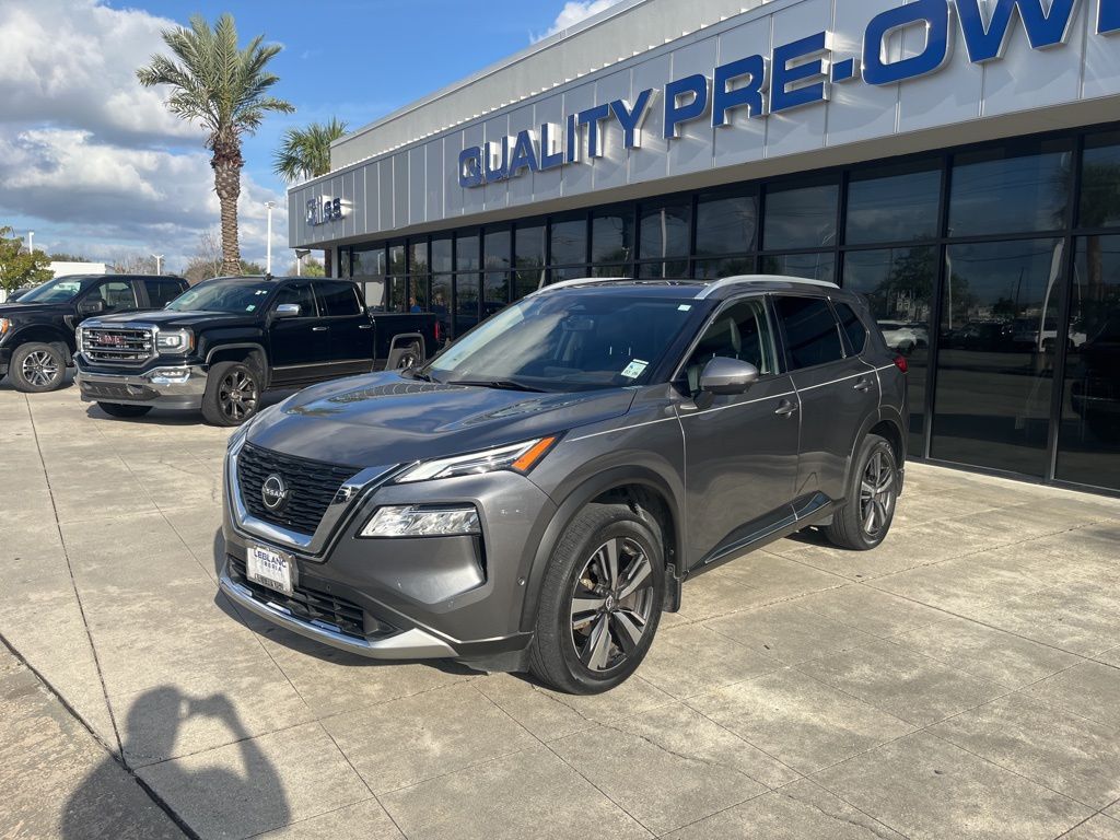 2023 Nissan Rogue Platinum's photo