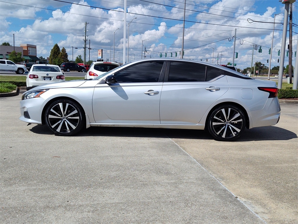 Used 2021 Nissan Altima 2.0 SR Sedan