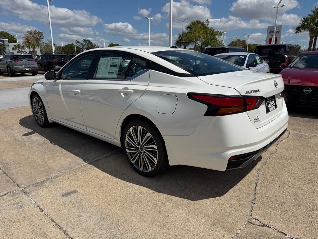 New 2026 Nissan Altima 2.5 SV Sedan