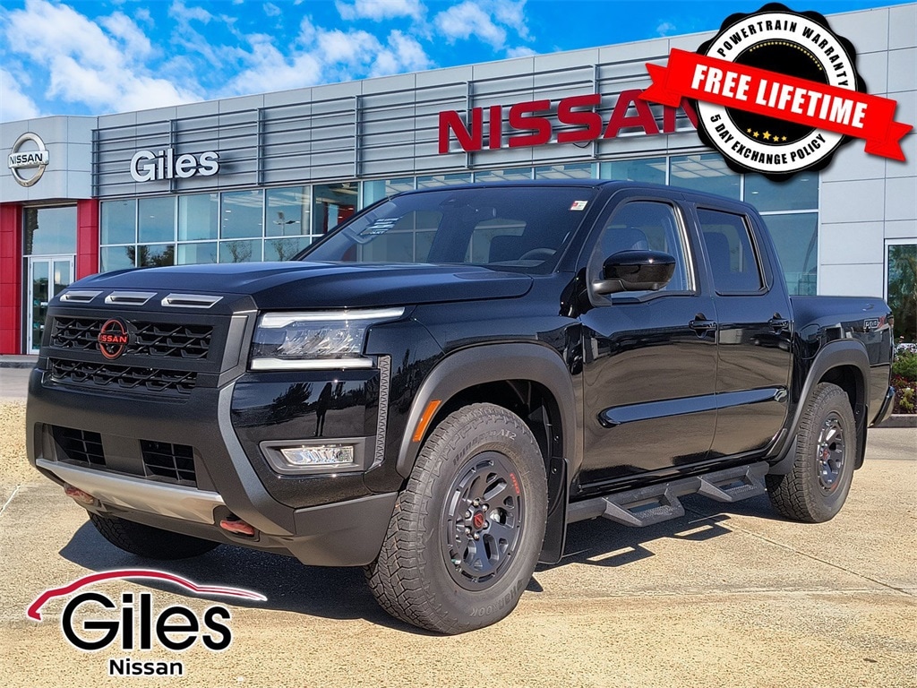 2026 Nissan Frontier PRO-X's photo