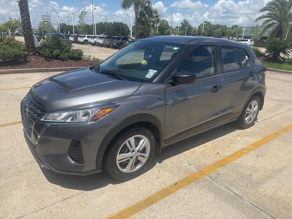 2024 Nissan Kicks 1.6 S's photo