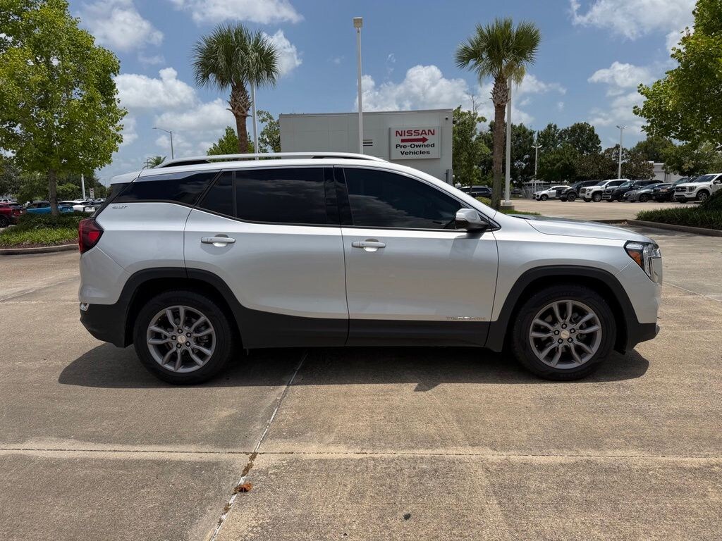 Used 2022 GMC Terrain SLT SUV