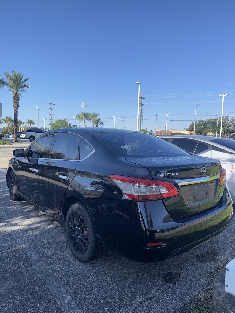 2014 Nissan Sentra SV photo 3