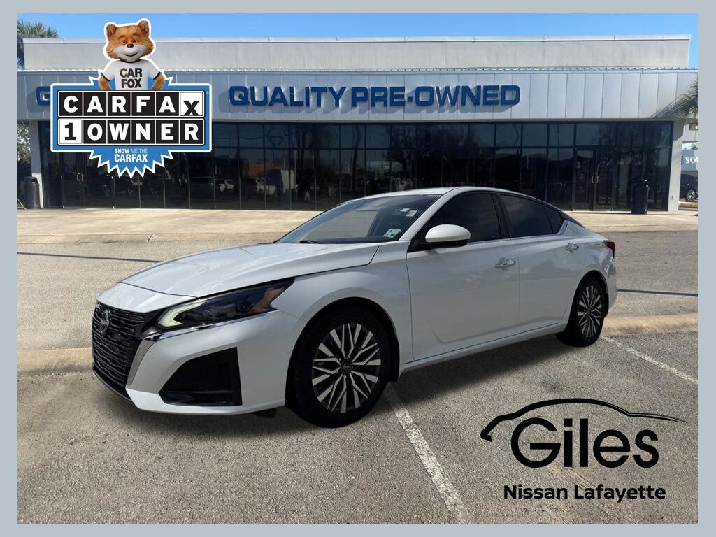 Used 2023 Nissan Altima 2.5 SV Sedan