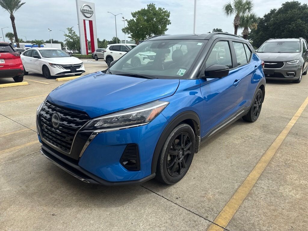 Used 2023 Nissan Kicks SR SUV