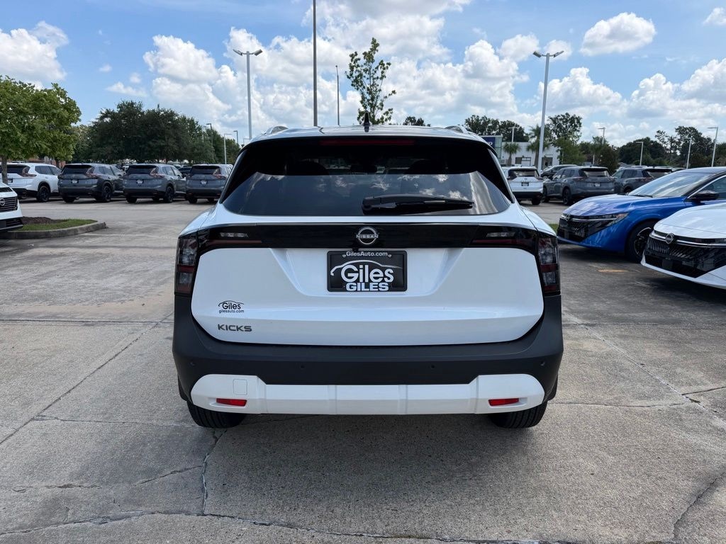 New 2026 Nissan Kicks SV SUV