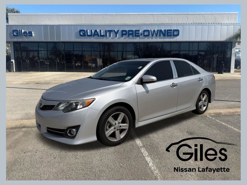 2014 Toyota Camry SE