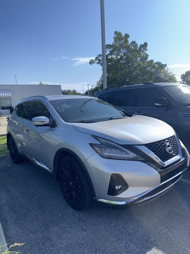 2021 Nissan Murano Platinum photo 2