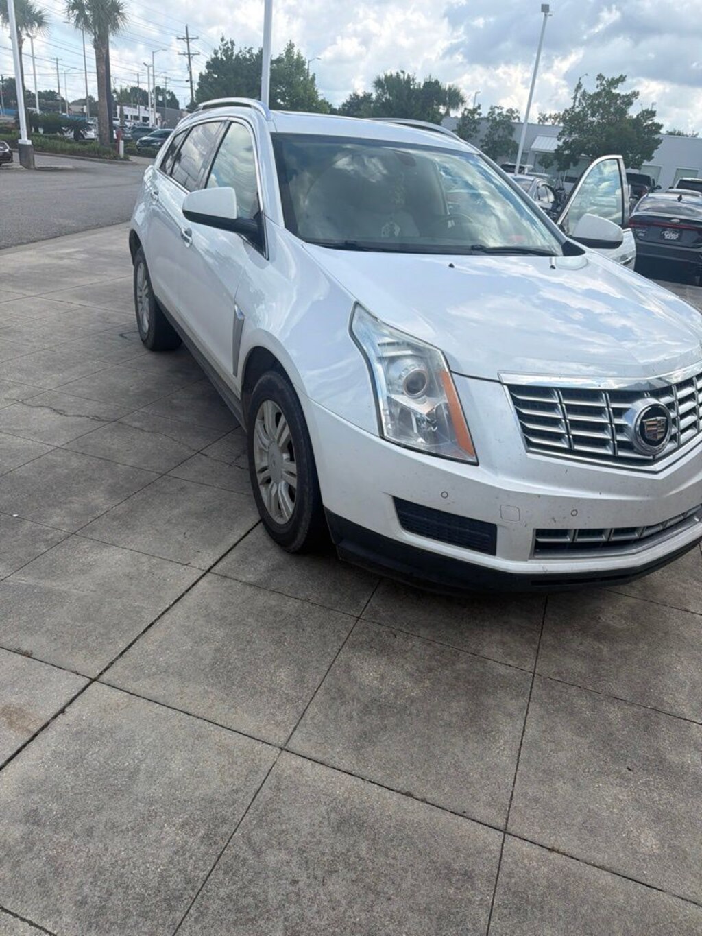 Used 2016 Cadillac SRX Luxury SUV
