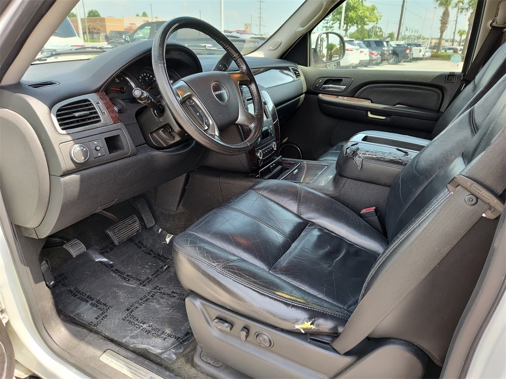 Used 2007 GMC Yukon Denali with VIN 1GKFK63877J229020 for sale in Lafayette, LA