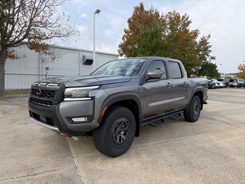 2026 Nissan Frontier PRO-4X's photo