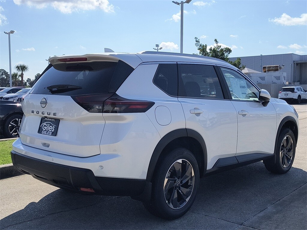 2026 Nissan Rogue SV photo 4