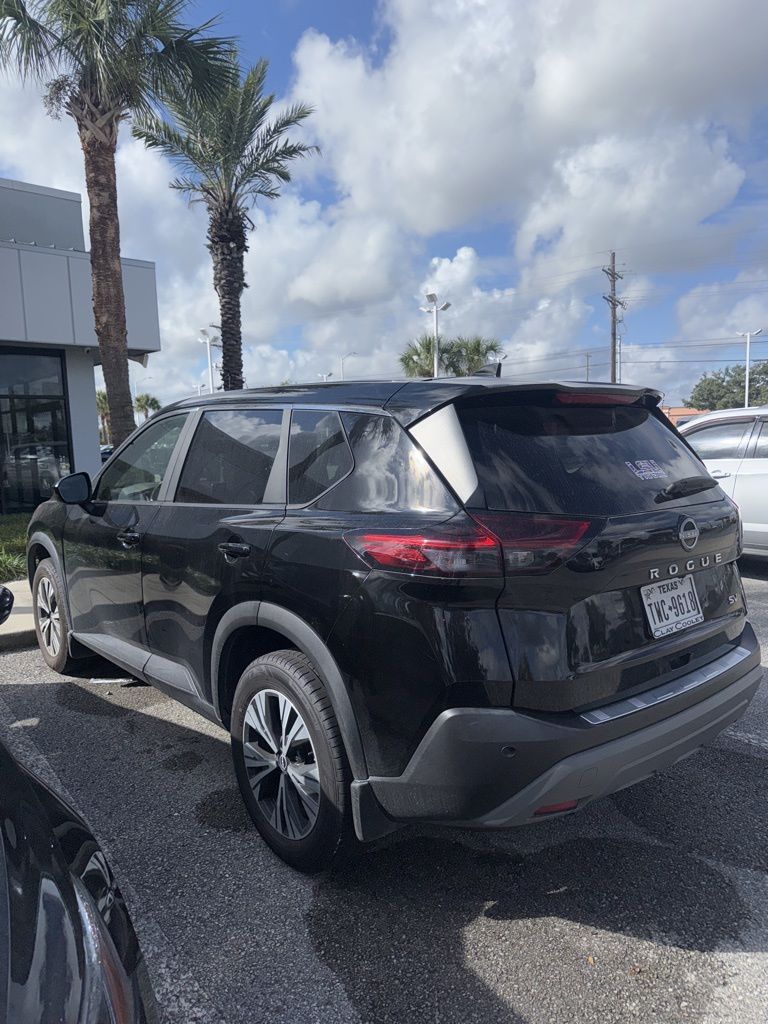 2023 Nissan Rogue SV photo 4