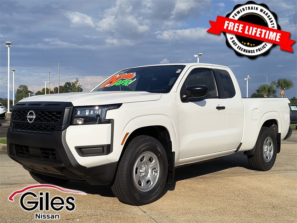 2026 Nissan Frontier S's photo