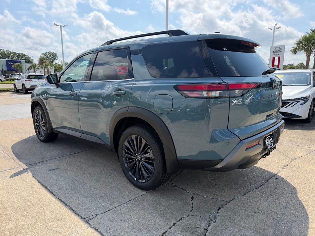 New 2026 Nissan Pathfinder SL SUV