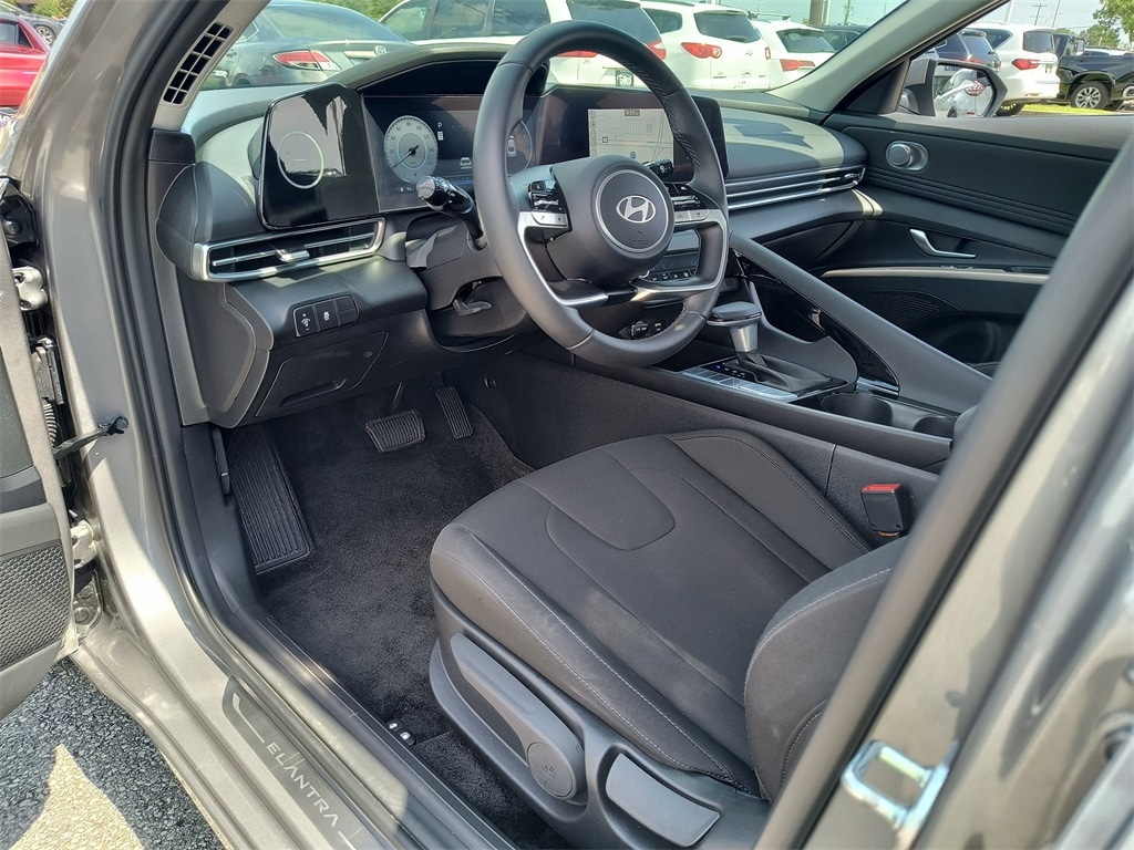 Used 2024 Hyundai Elantra SEL with VIN KMHLS4DG1RU844359 for sale in Lafayette, LA