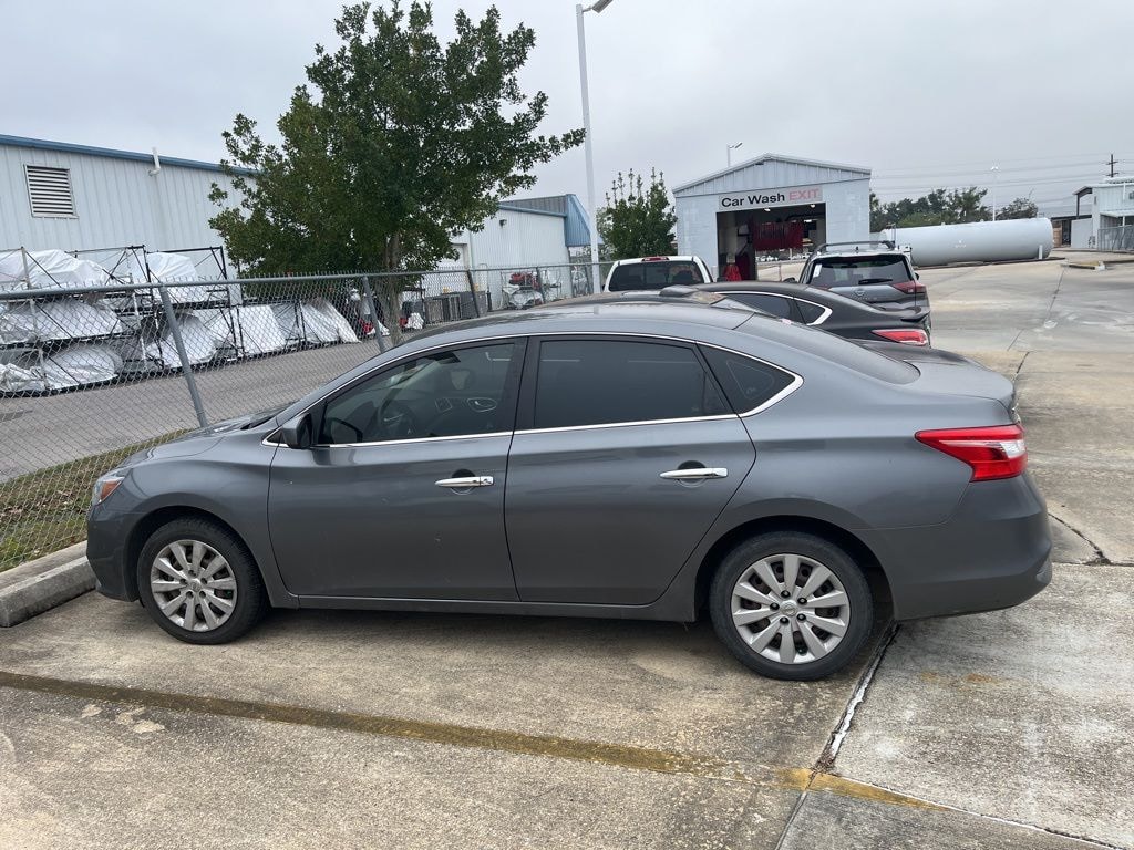 Used 2017 Nissan Sentra SV Sedan