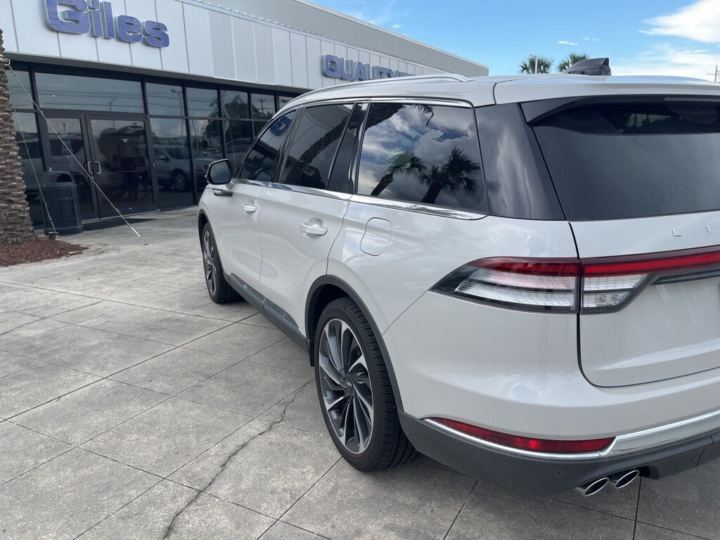 2025 Lincoln Aviator Reserve photo 3