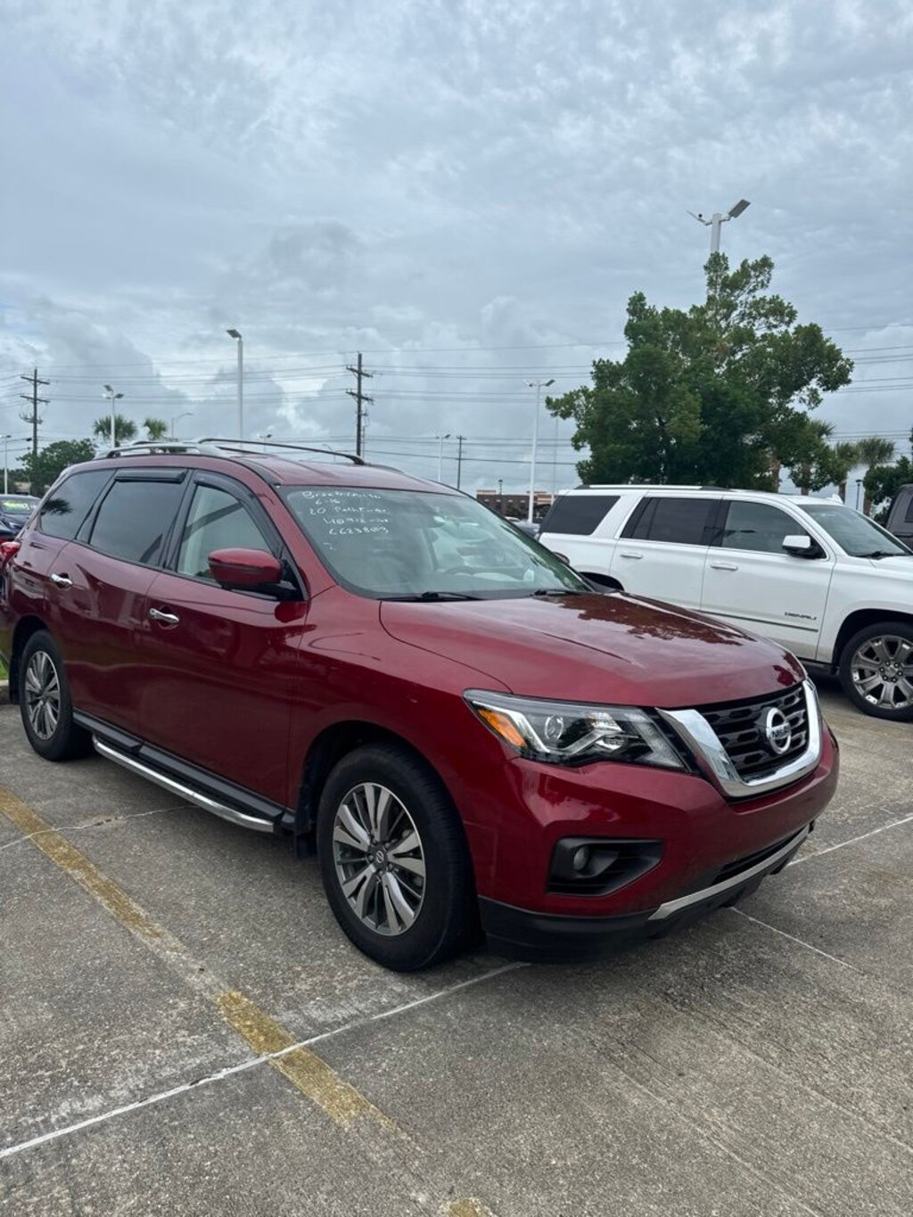 Used 2020 Nissan Pathfinder SL SUV