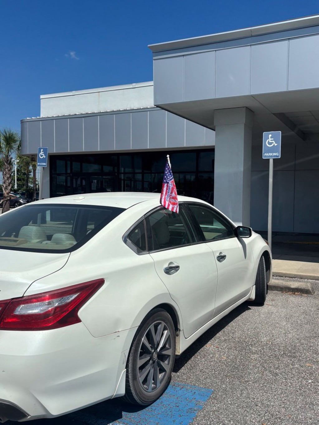 Used 2017 Nissan Altima 2.5 SV Sedan