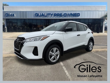 2025 Nissan Kicks Play S SUV