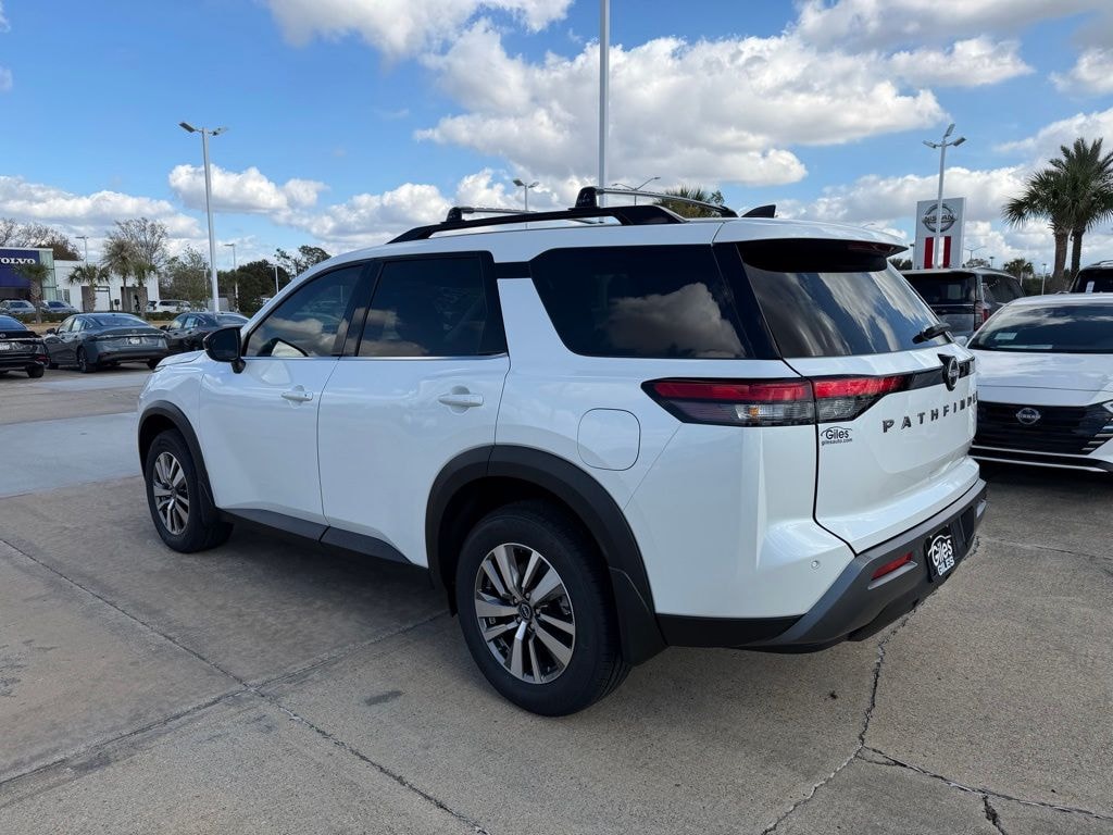 New 2026 Nissan Pathfinder SL SUV
