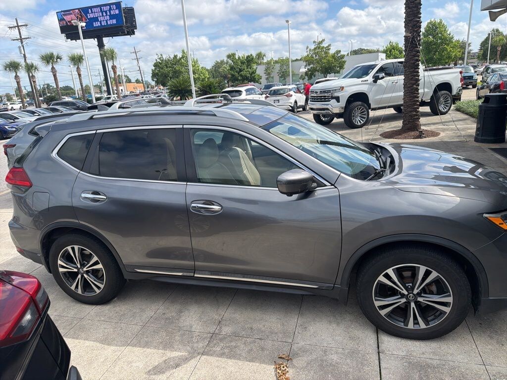 Used 2017 Nissan Rogue SL SUV