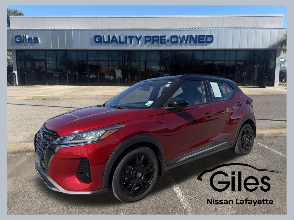 2021 Nissan Kicks SR