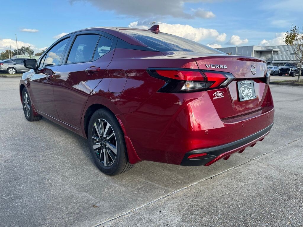 New 2025 Nissan Versa 1.6 SV Sedan