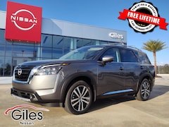 2025 Nissan Pathfinder Platinum SUV